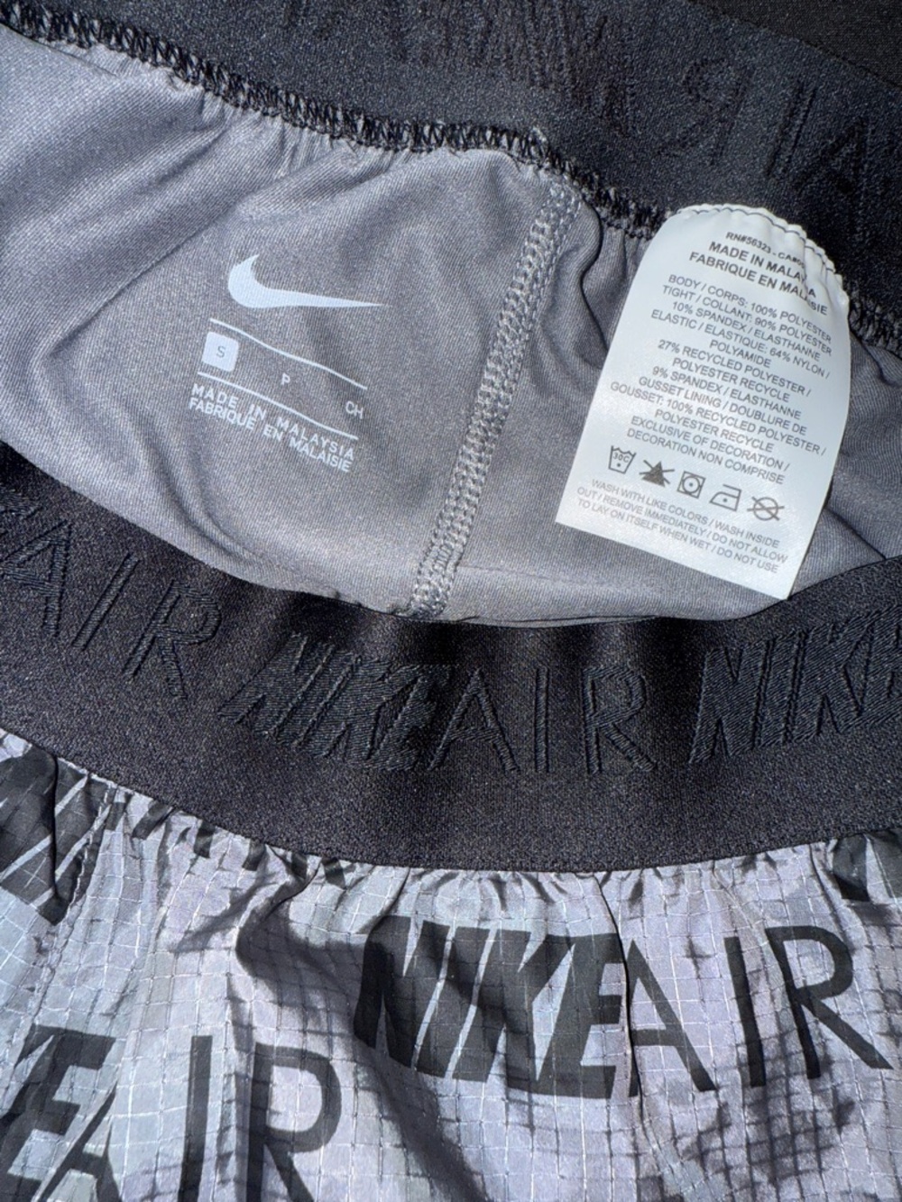 Nike Air Women's 2-in-1 Running Shorts NWOT Size SM - Picture 2 of 8